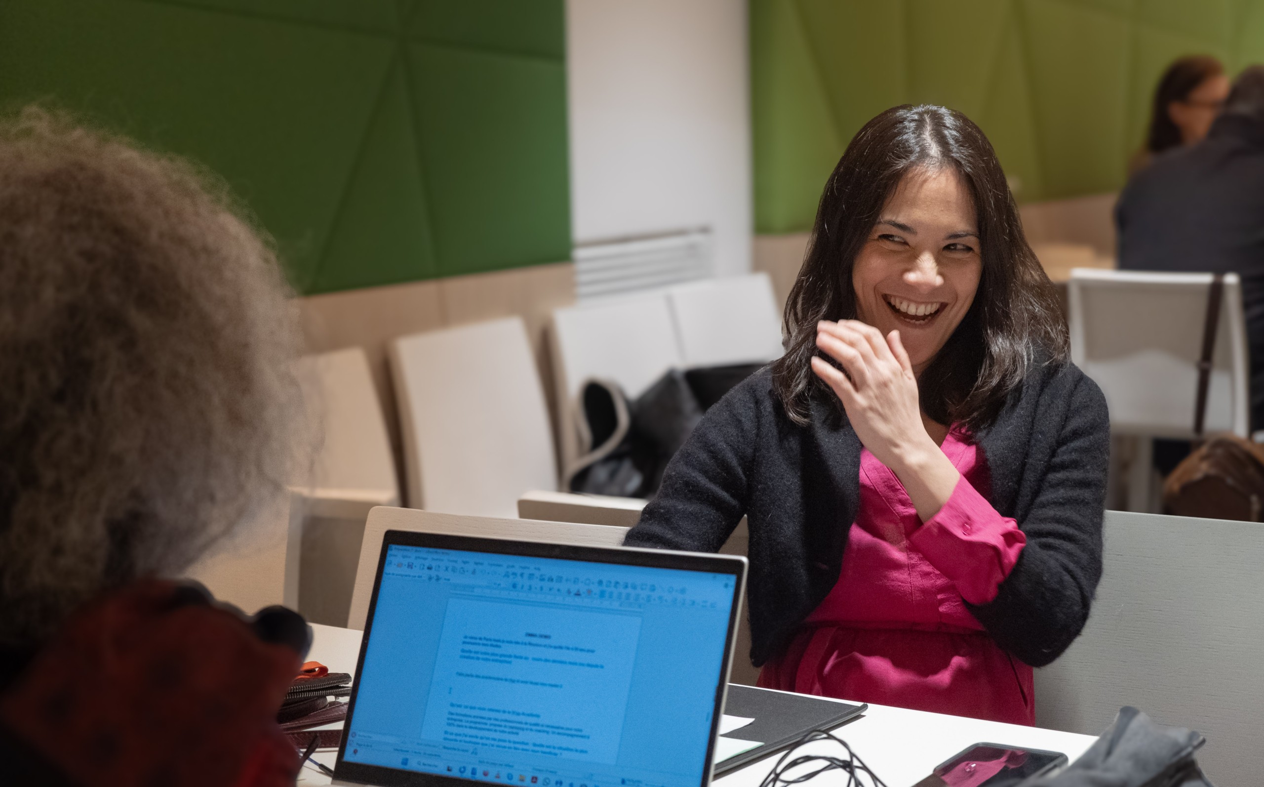 9-DSC02164 Portrait d'entrepreneure en session d'accompagnement.